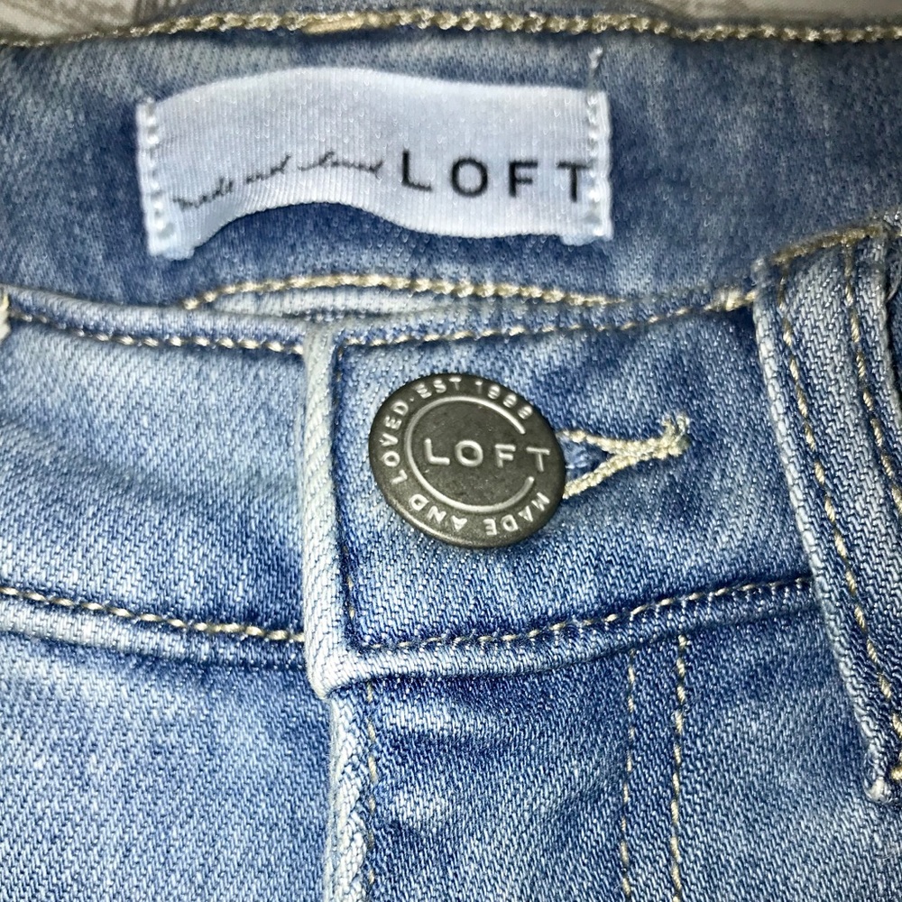 Loft Daisy Flower Embroidered Skinny Jeans - Picture 7 of 8